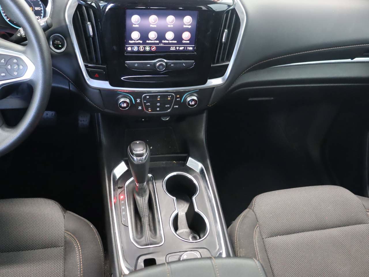 Used 2020 Chevrolet Traverse LS FWD image 10