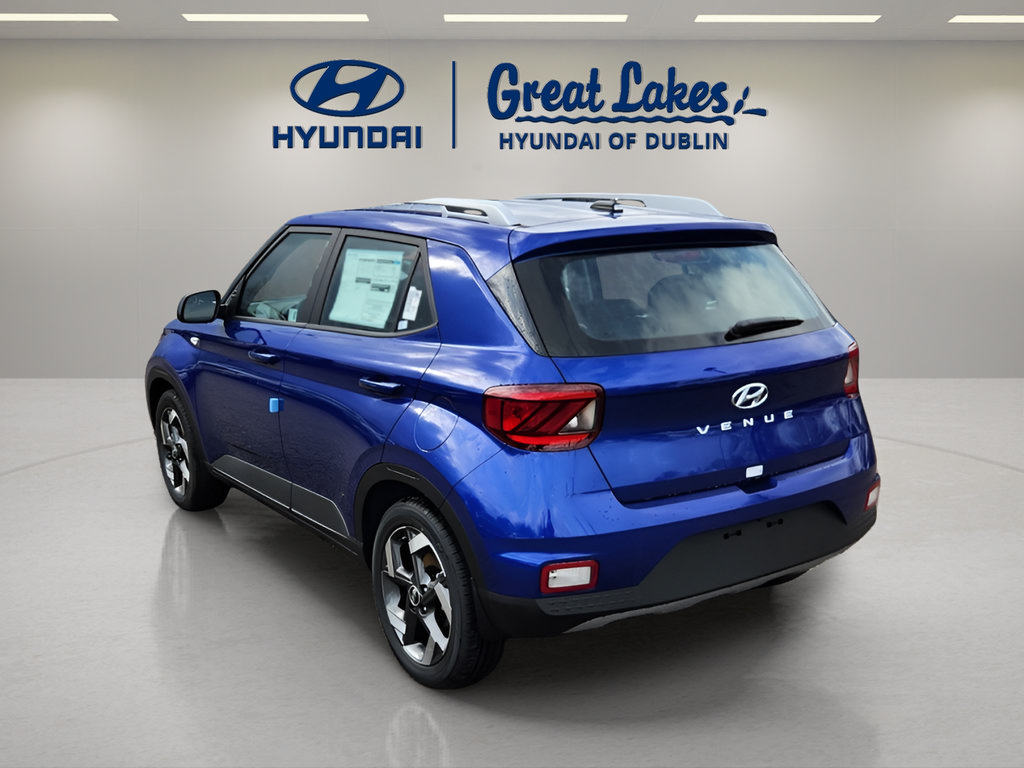 New 2026 Hyundai Venue SEL FWD image 3