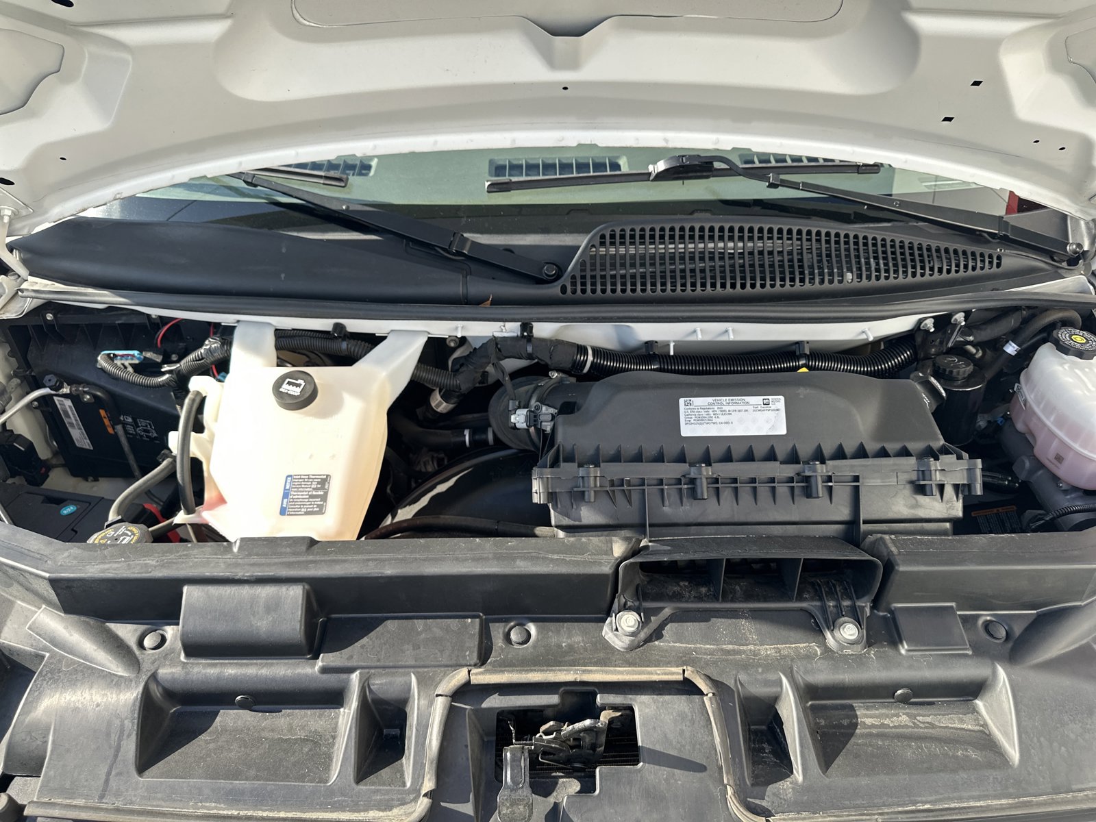 Used 2023 Chevrolet Express 2500 RWD image 28