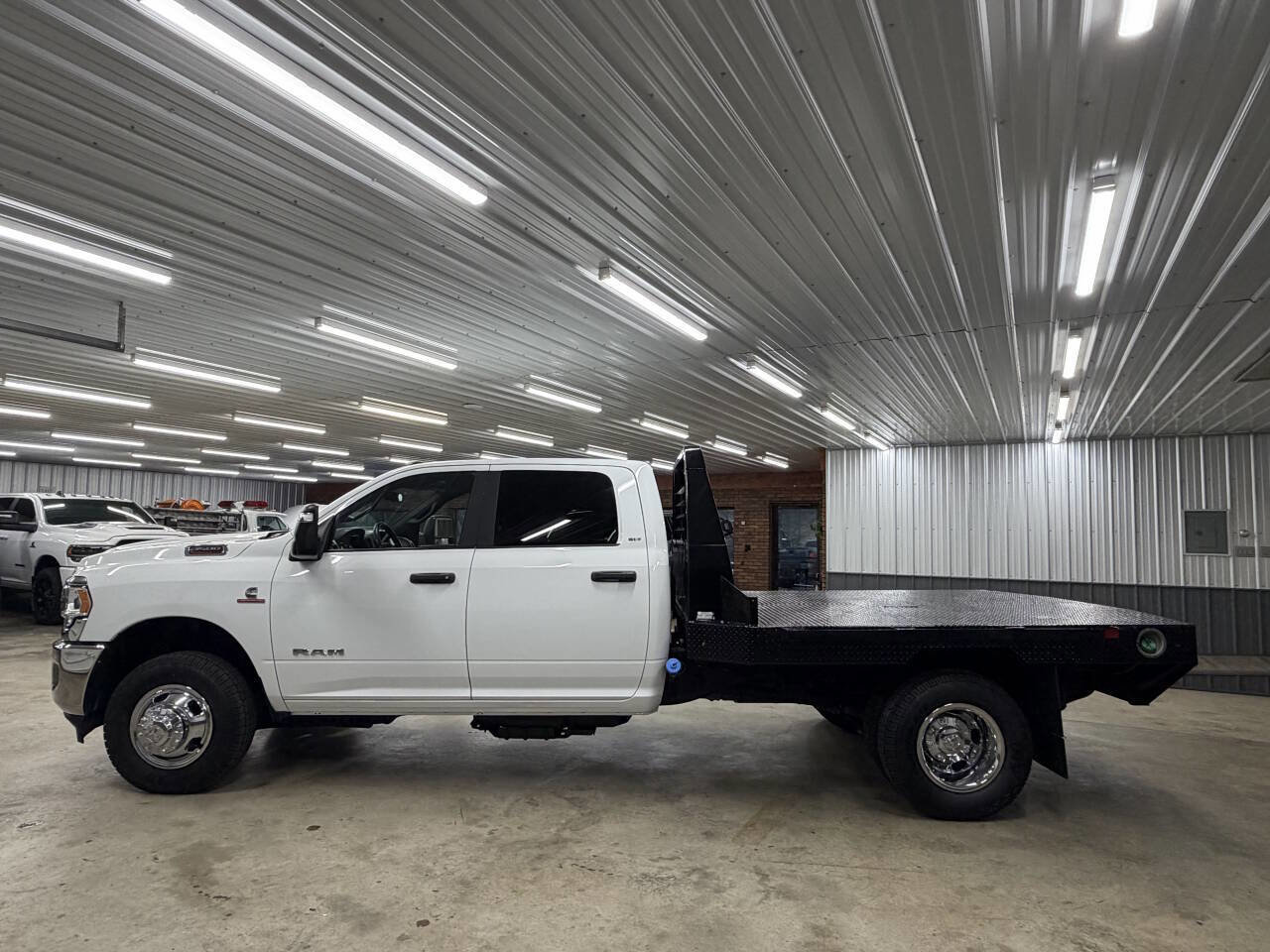 Used 2024 RAM 3500 SLT w/ Quick Order Package 2YG SLT image 2