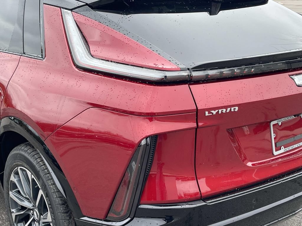 New 2026 Cadillac Lyriq Sport AWD/4WD image 10