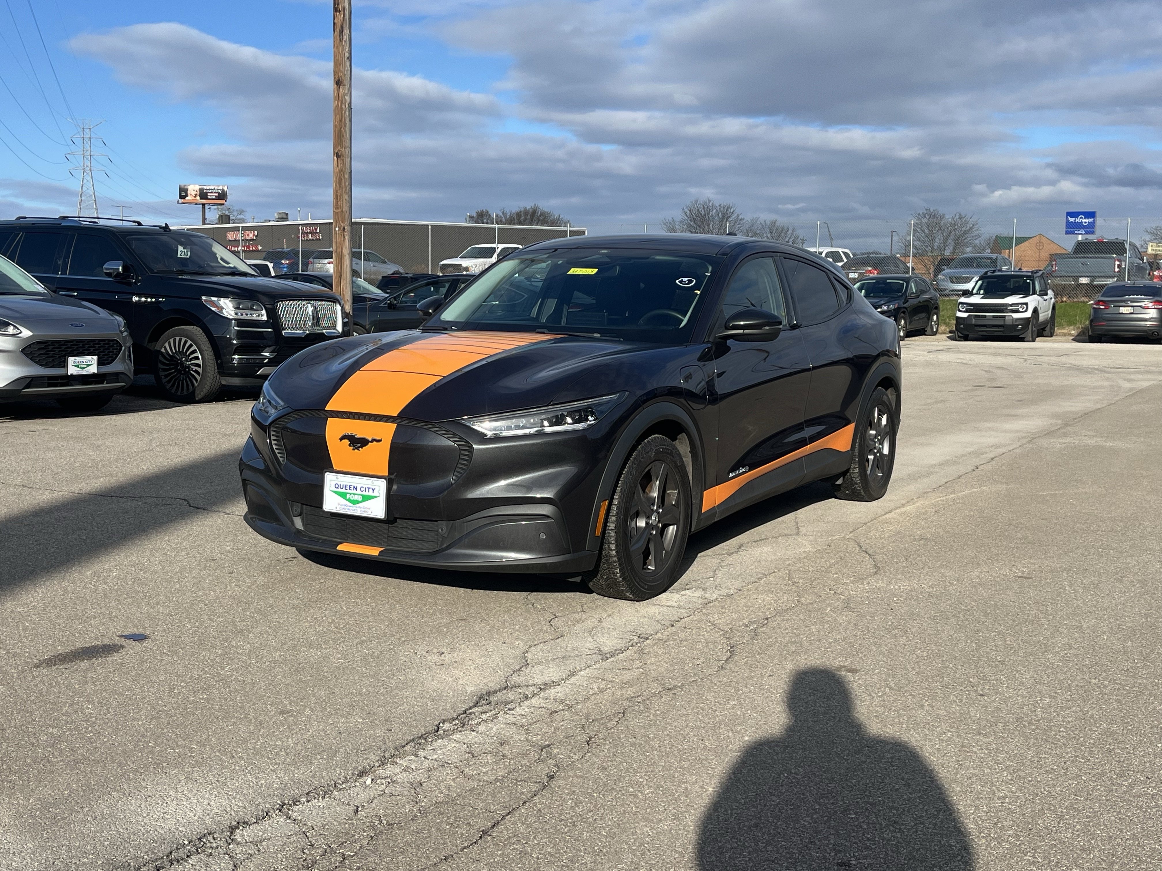 Used 2021 Ford Mustang Mach-E Select image 3