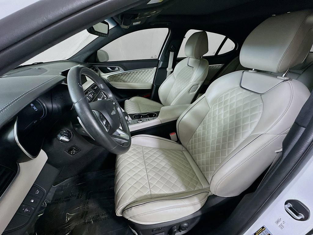 Used 2023 Genesis G70 3.3T w/ Sport Prestige Package image 15