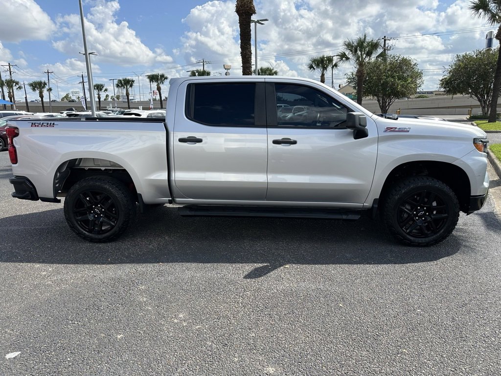 Used 2022 Chevrolet Silverado 1500 Custom Trail Boss w/ LPO, Dark Essentials Package image 7