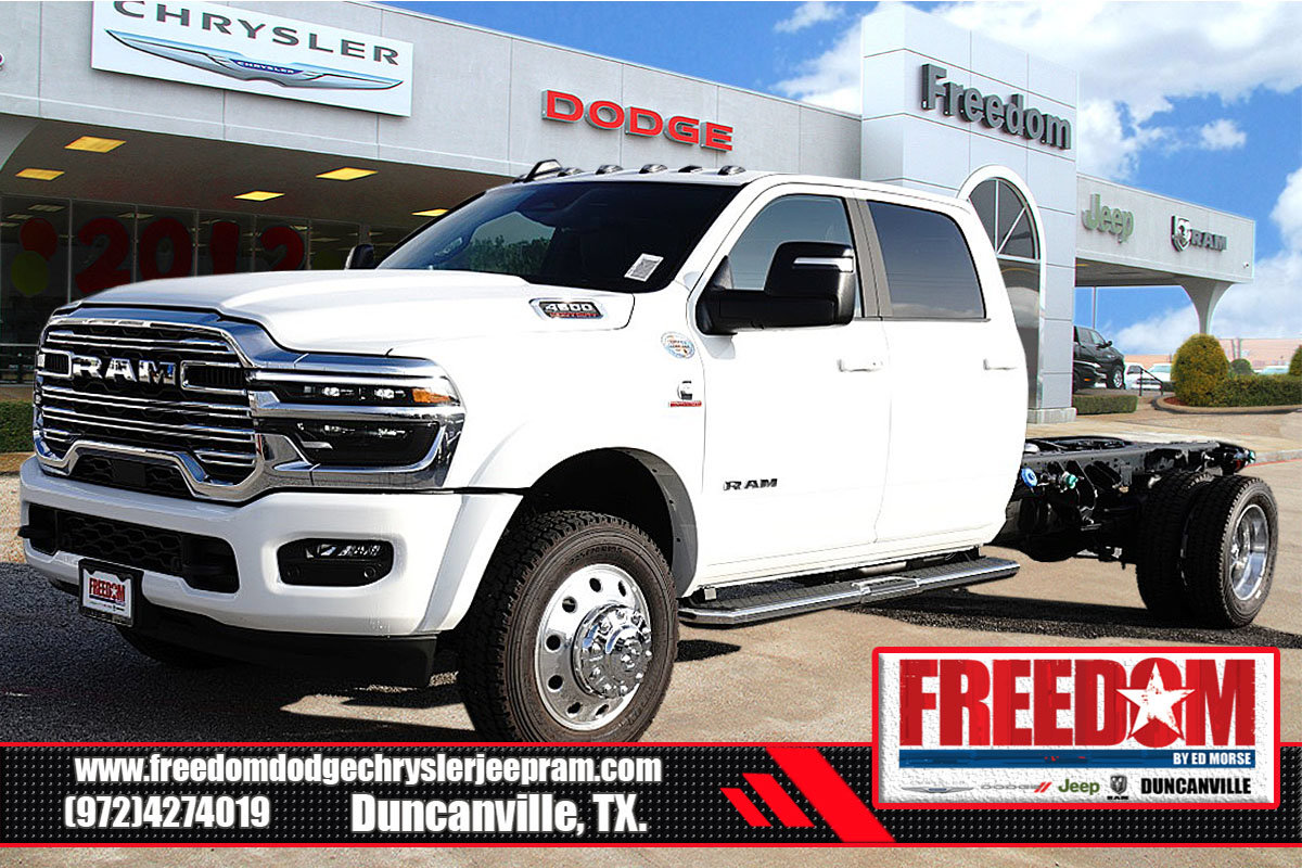 New 2026 RAM 4500 4x4 Crew Cab DRW w/ Laramie Trim Package