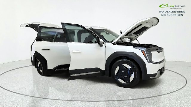Used 2024 Kia EV9 Light Long Range RWD image 88
