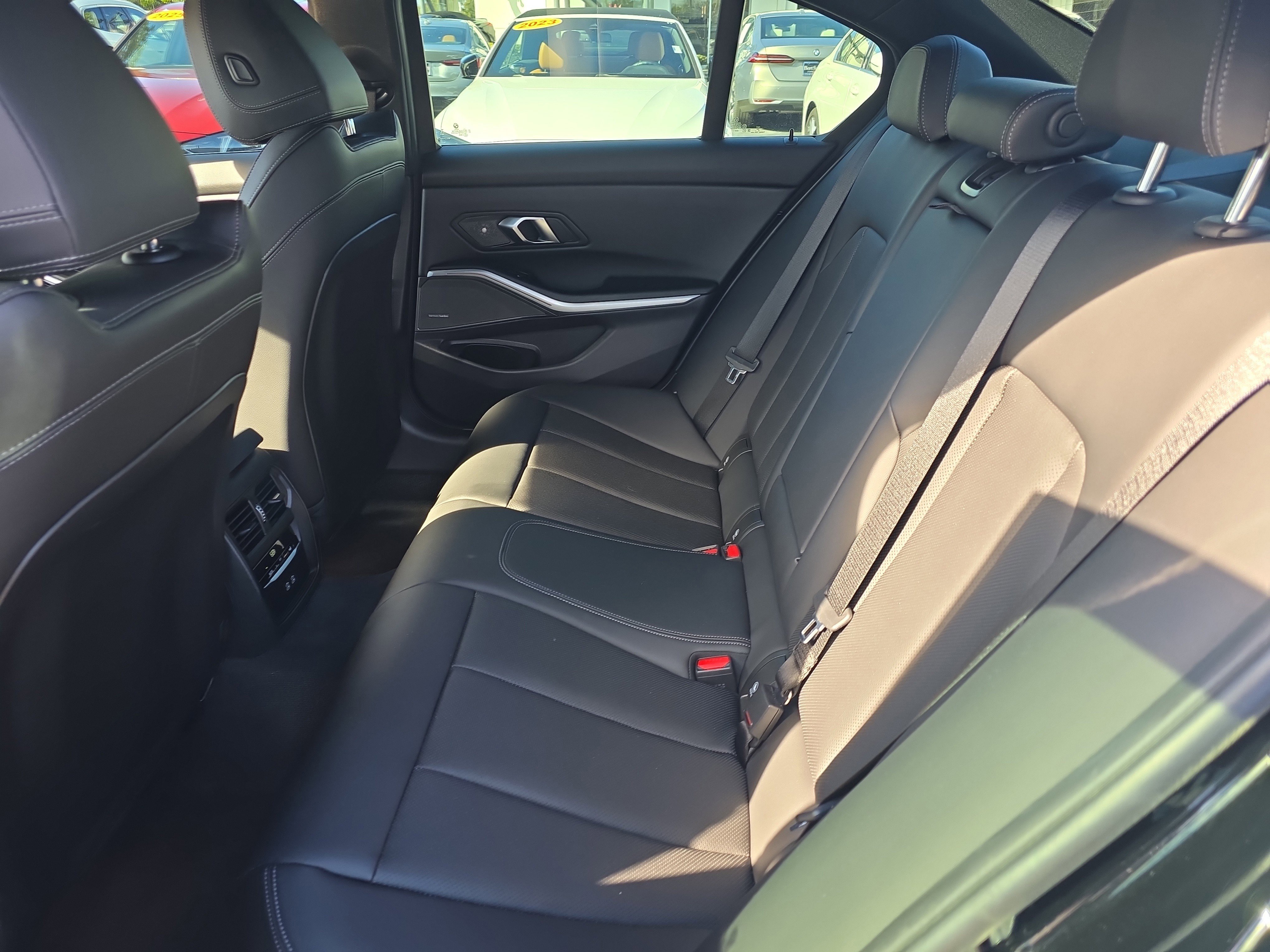 Used 2024 BMW 330i xDrive Sedan w/ Premium Package image 10