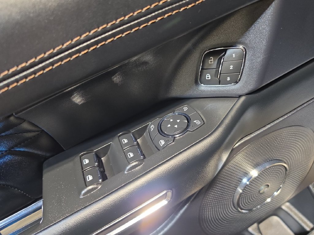 Used 2020 Ford Expedition Platinum AWD/4WD image 15