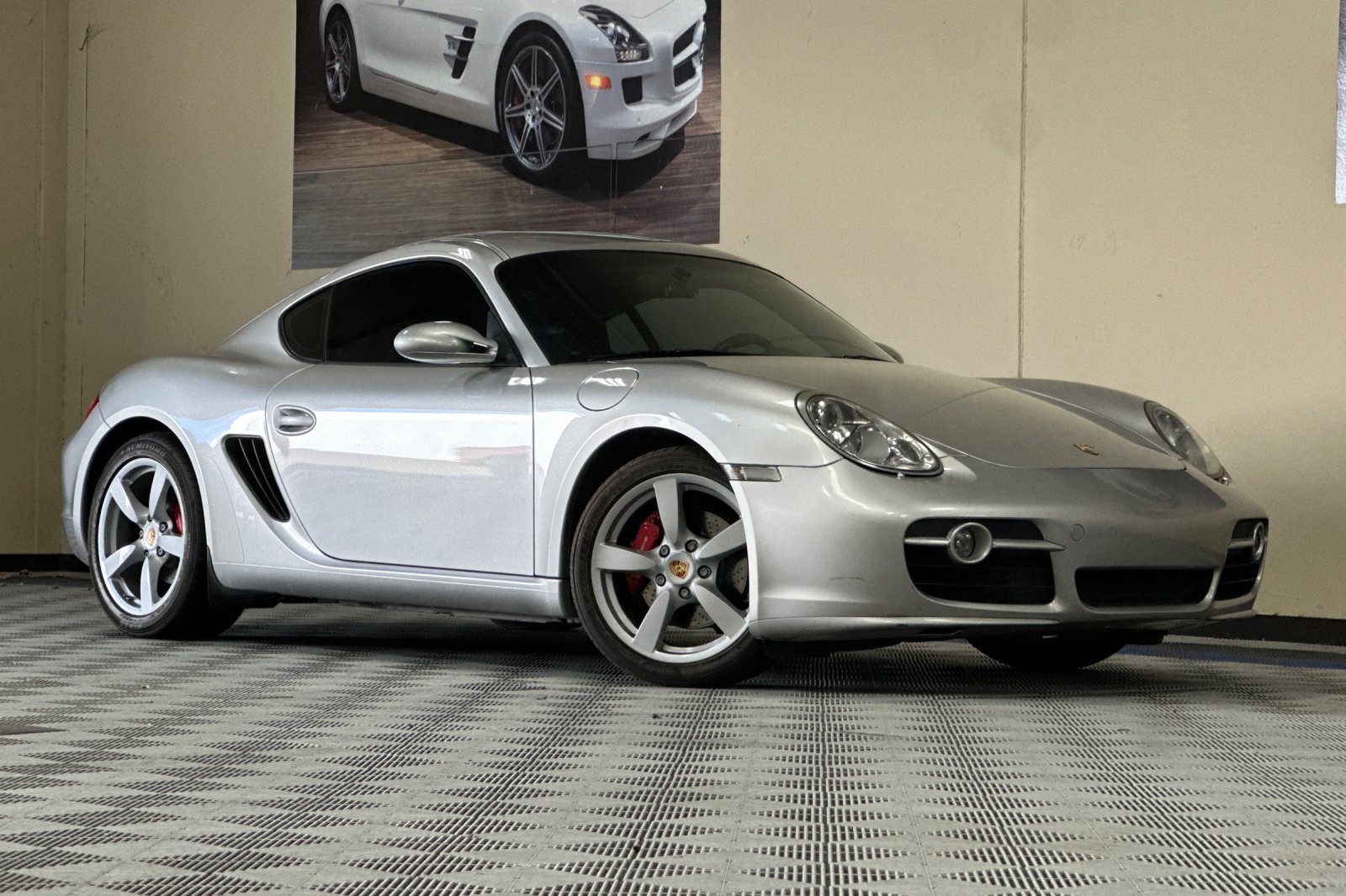 Used 2007 Porsche Cayman S RWD image 2
