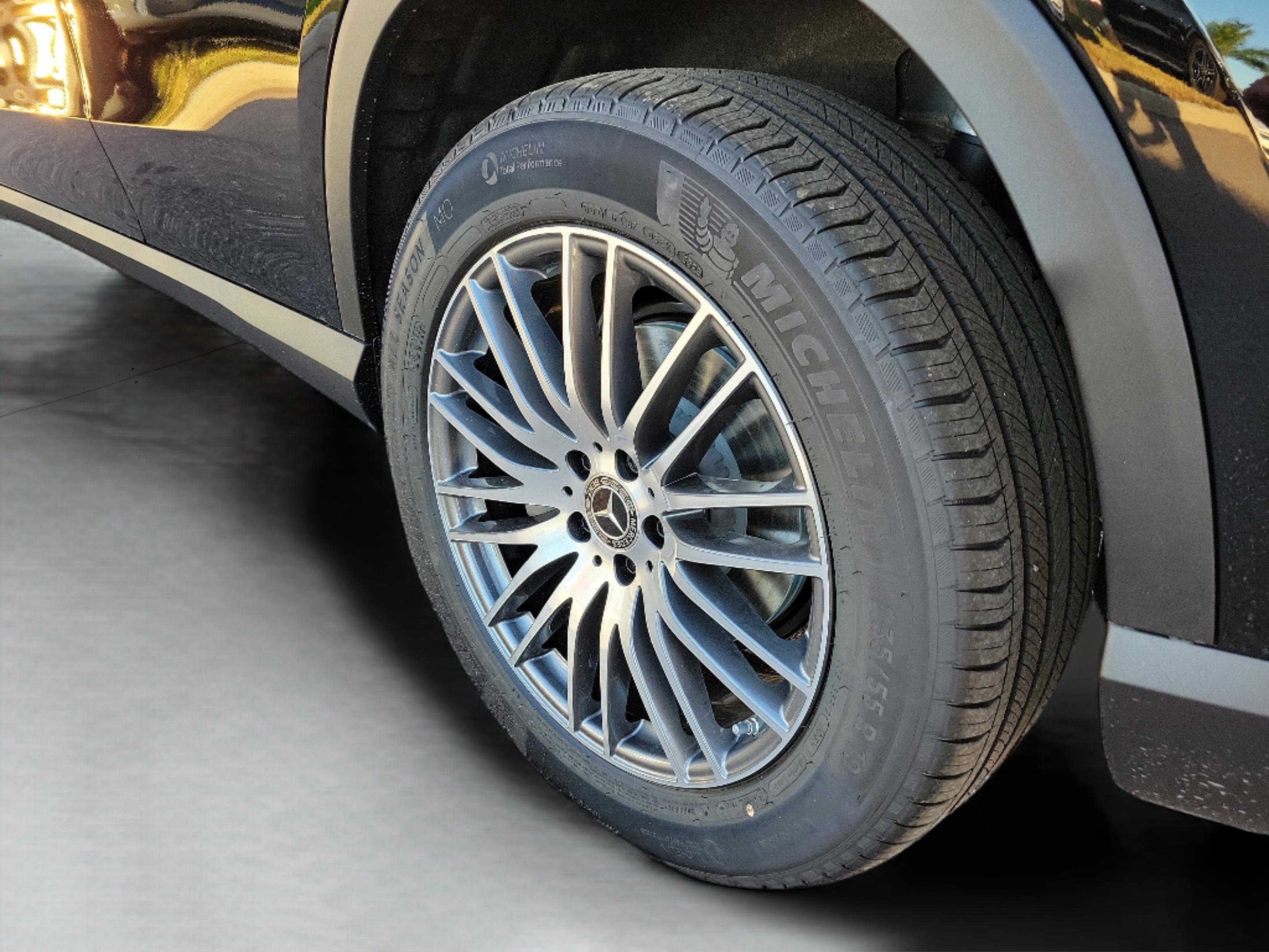 Certified 2026 Mercedes-Benz GLC 300 image 6