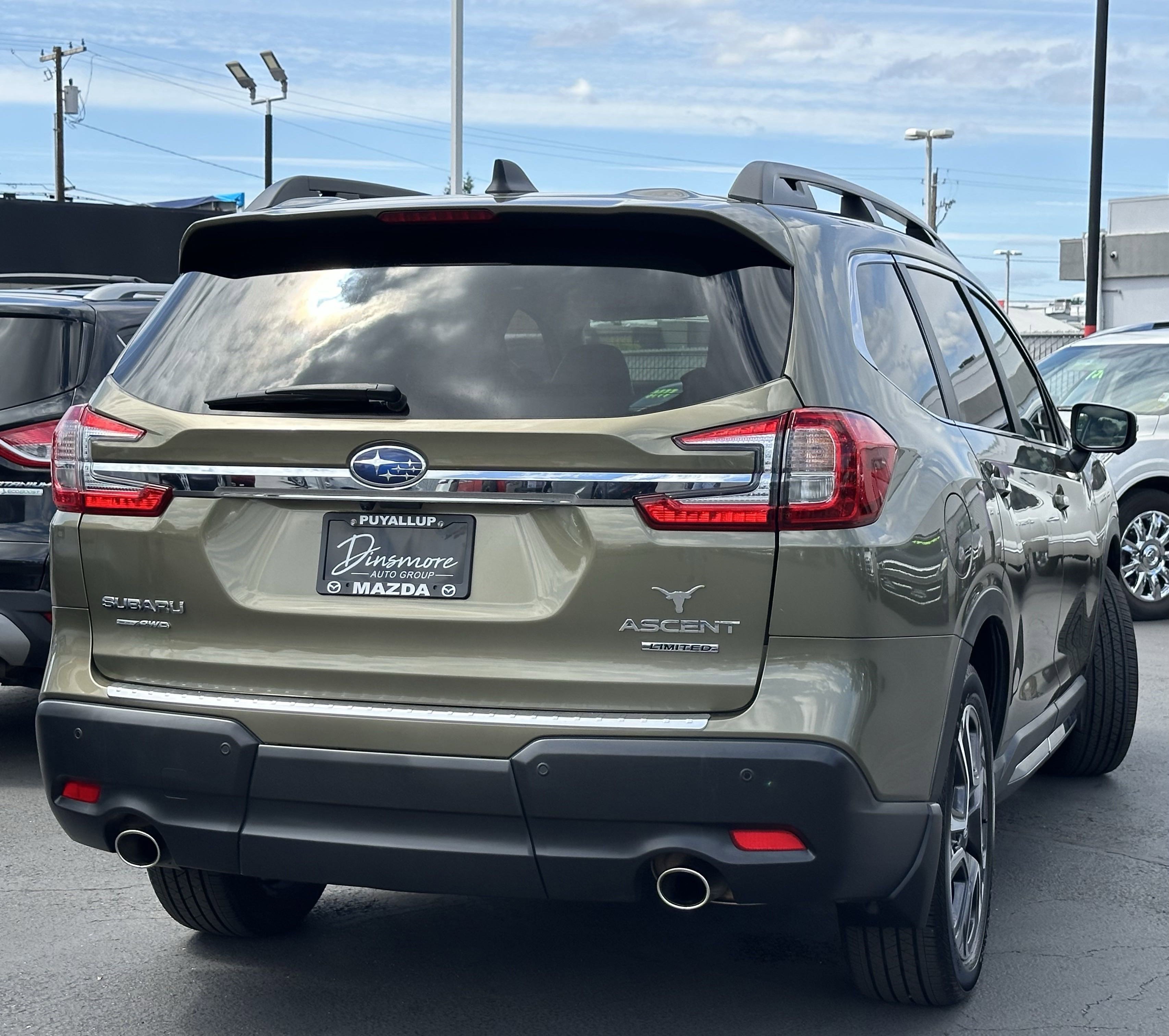Used 2023 Subaru Ascent Limited w/ Technology Package image 6