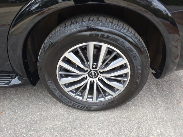 Used 2024 Nissan Armada SL w/ Captain's Chairs Package image 16