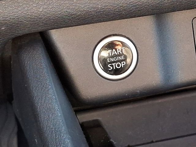 Used 2023 Nissan Rogue SV image 25