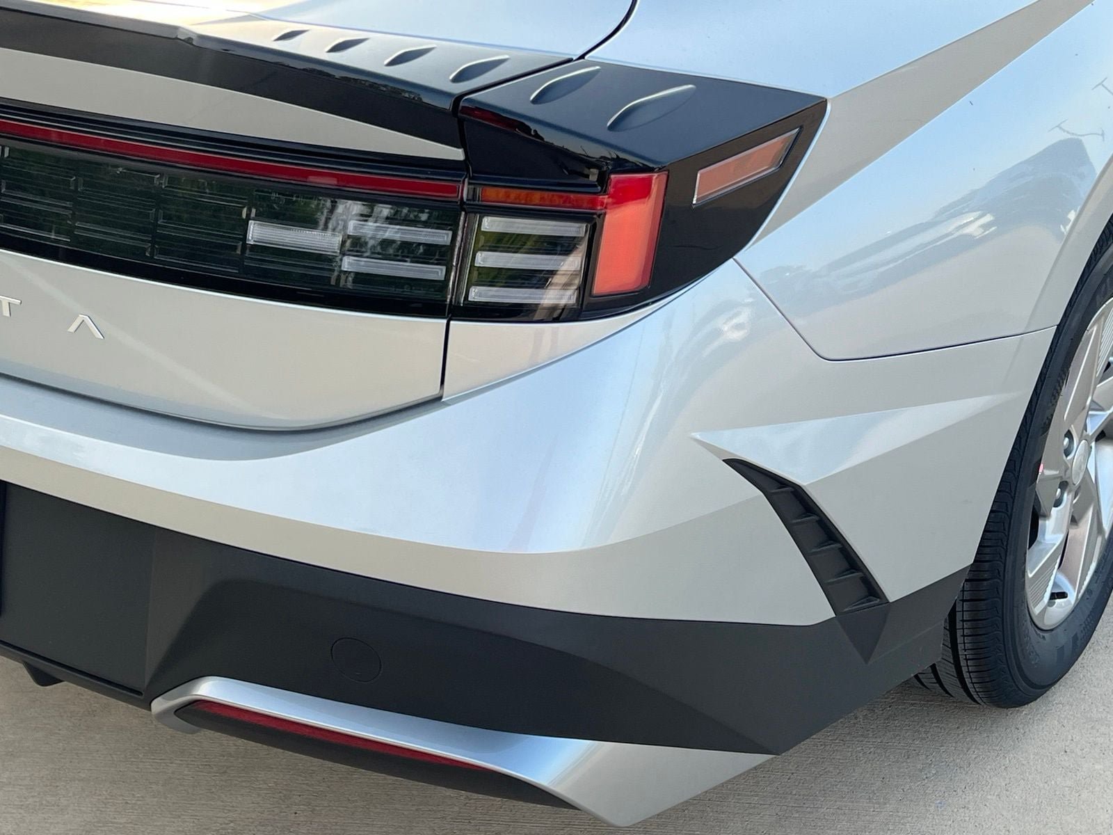 New 2026 Hyundai Sonata SE FWD image 13