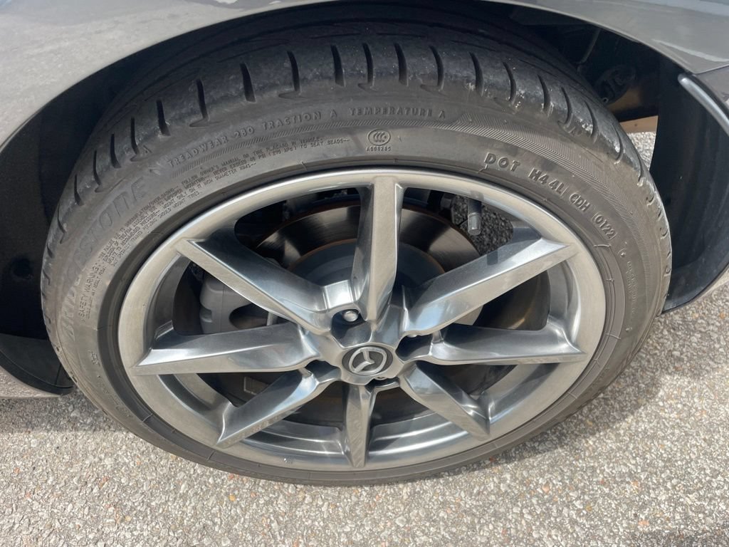 Used 2022 MAZDA MX-5 Miata RF Grand Touring RWD image 11