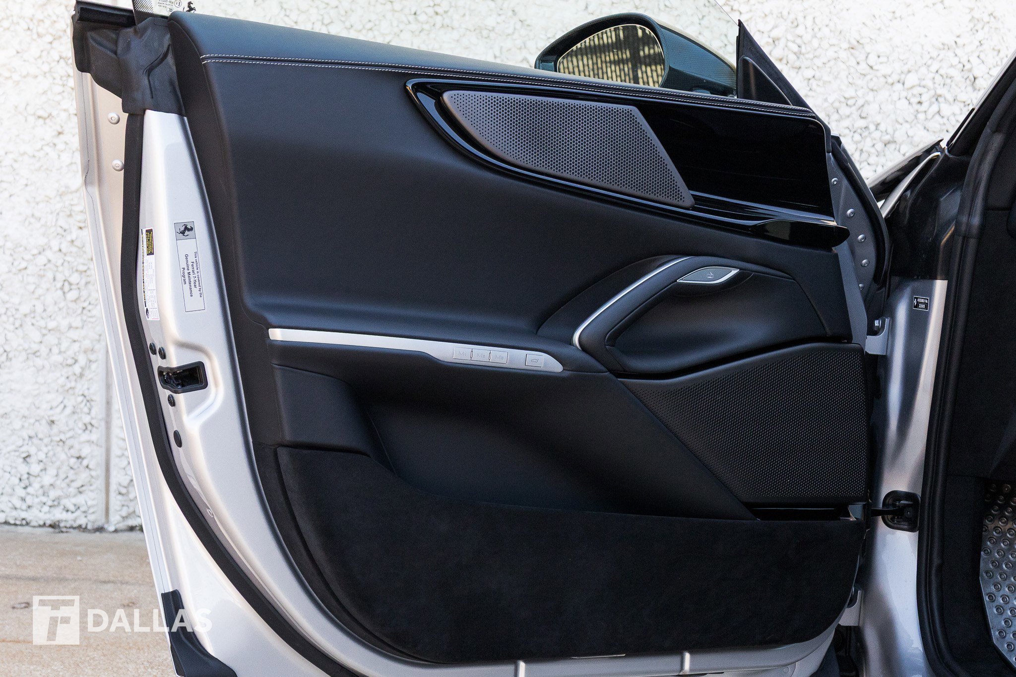 Used 2024 Ferrari Purosangue image 25