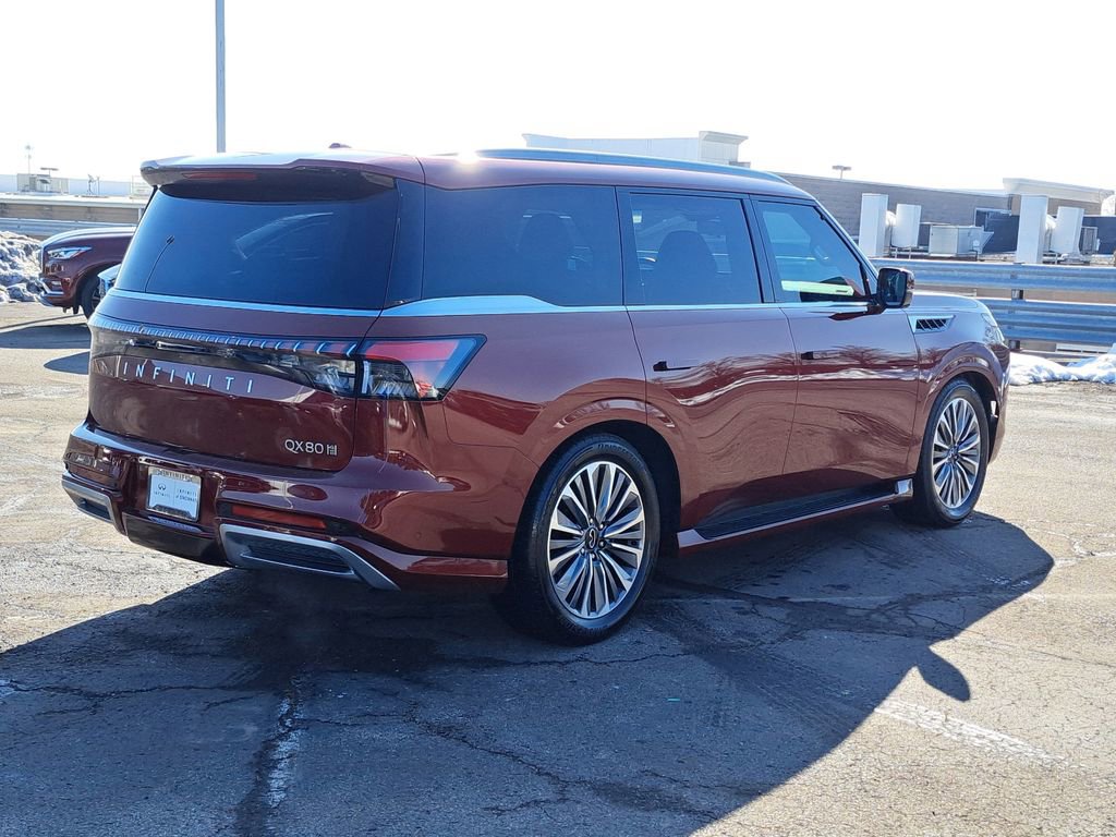 Used 2025 INFINITI QX80 Sensory image 5