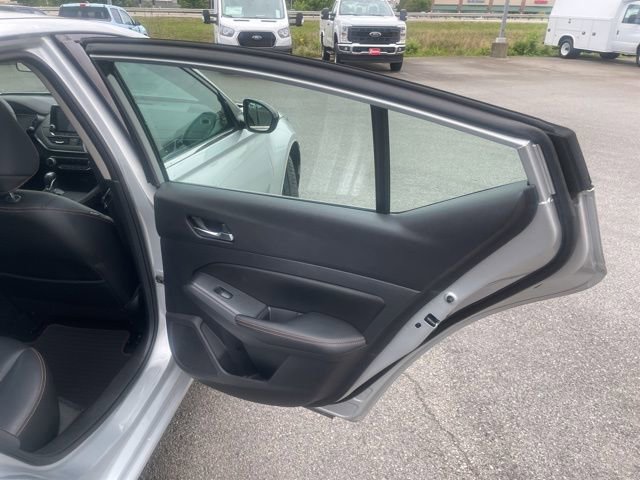 Used 2019 Nissan Altima 2.5 SR FWD image 46