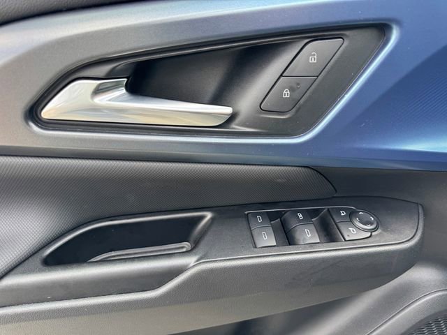 Certified 2025 Chevrolet Equinox EV LT w/ Convenience Package image 16