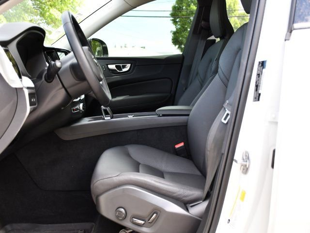 Used 2025 Volvo XC60 T8 Plus w/ Protection Package Premier AWD/4WD image 13