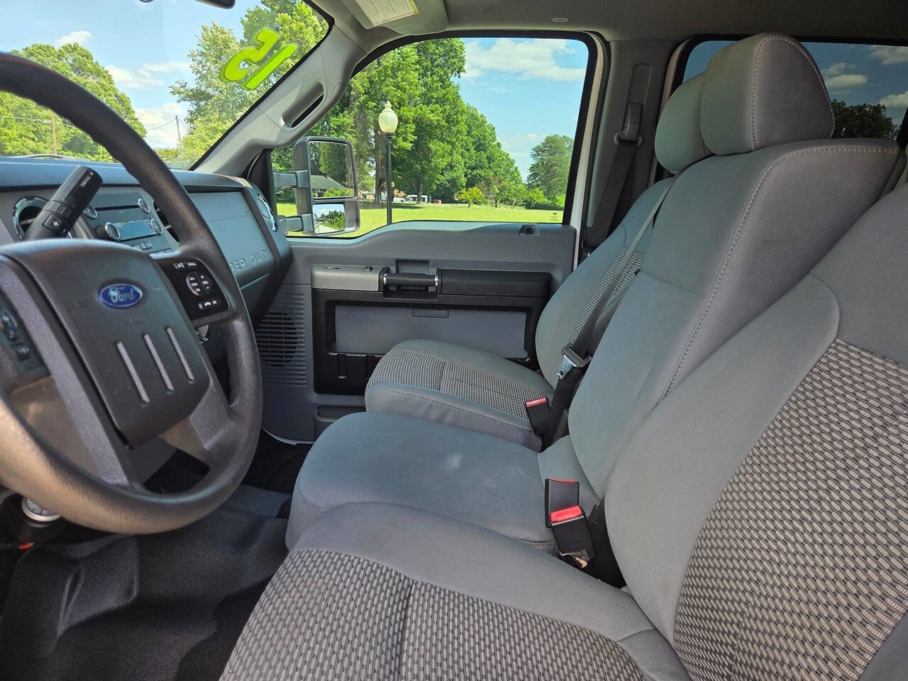 Used 2015 Ford F250 XLT w/ XLT Value Package AWD/4WD image 11