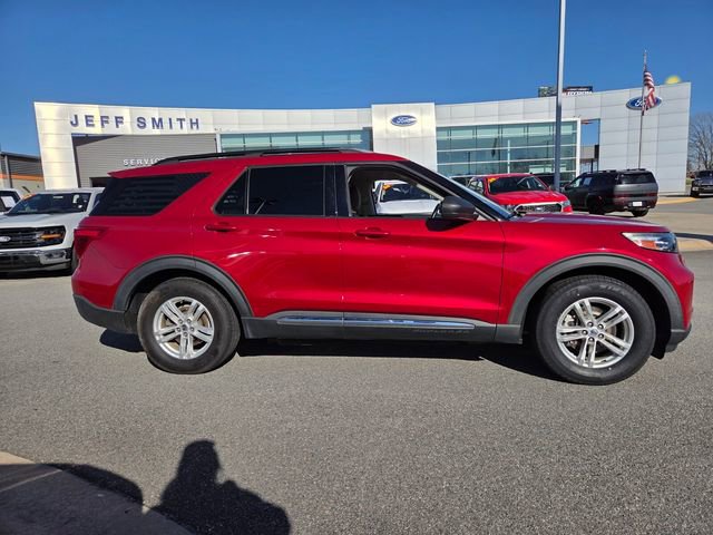 Used 2021 Ford Explorer XLT image 12