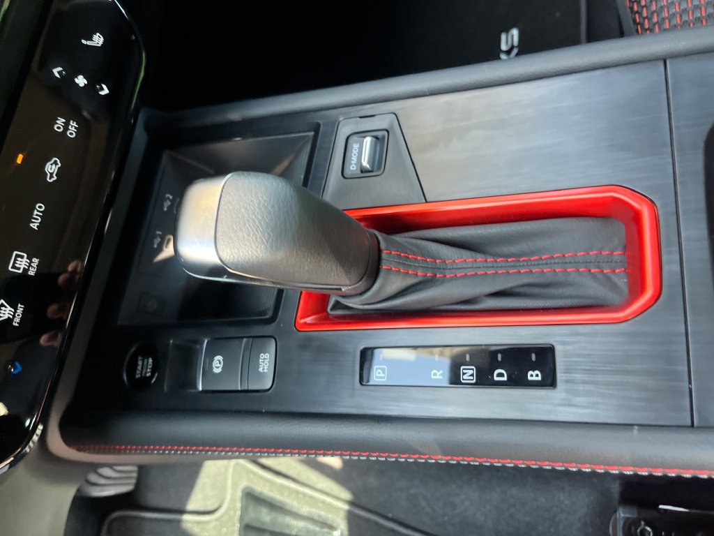 New 2027 Nissan Kicks SR w/ SR Premium Package FWD image 28