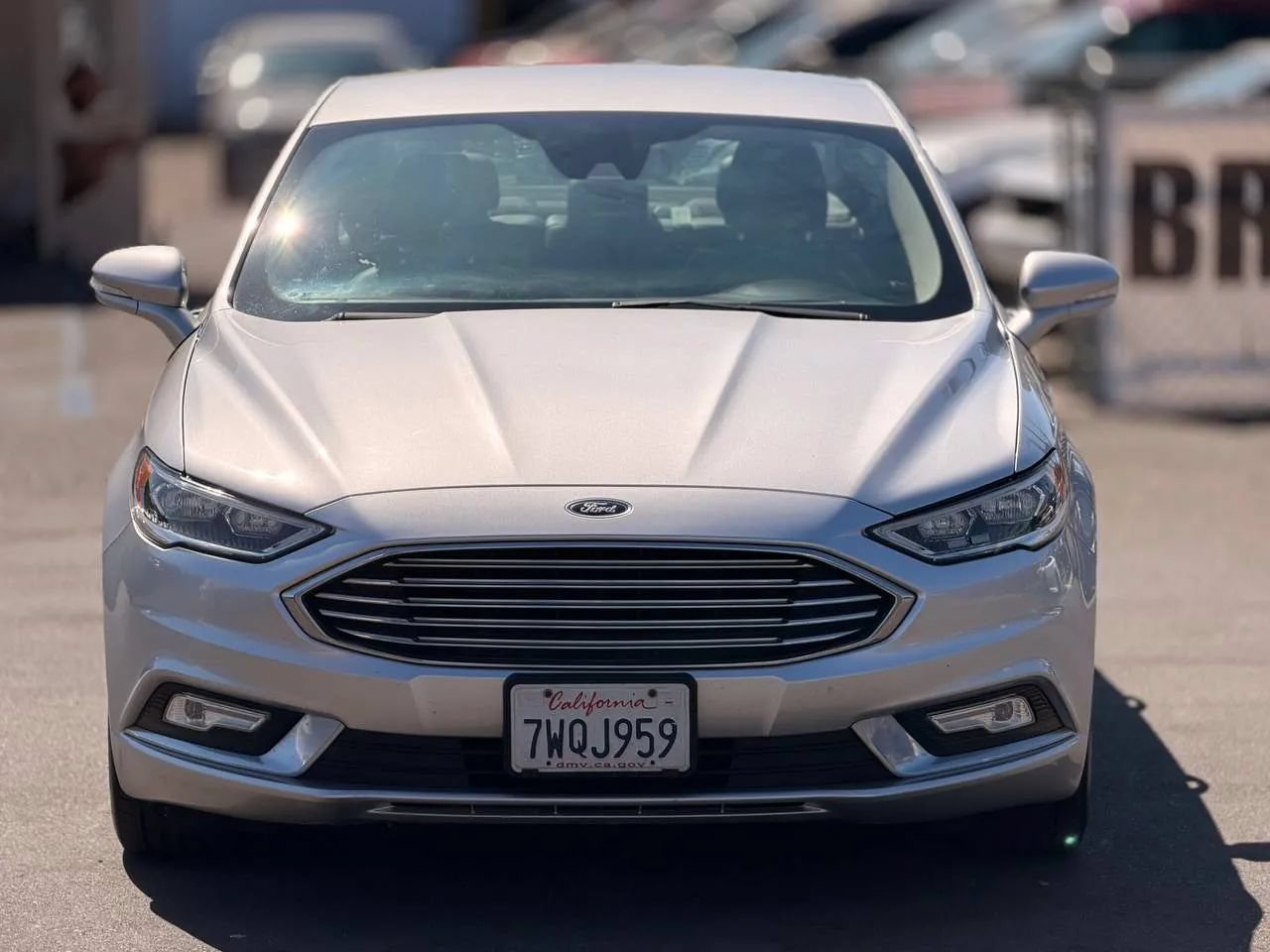 Used 2017 Ford Fusion SE w/ Equipment Group 602A FWD image 5