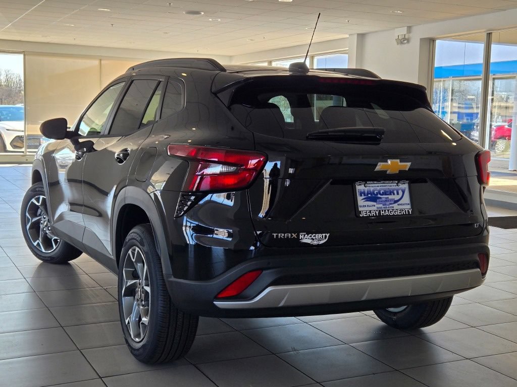 New 2026 Chevrolet Trax LT w/ Driver Confidence Package FWD image 14