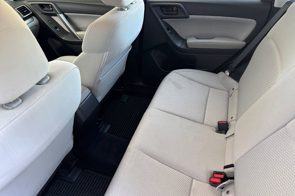 Used 2018 Subaru Forester 2.5i w/ Alloy Wheel Package AWD/4WD image 12