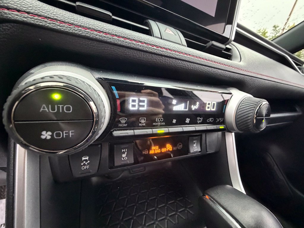 Used 2023 Toyota RAV4 SE w/ Weather & Moonroof Package AWD/4WD image 22