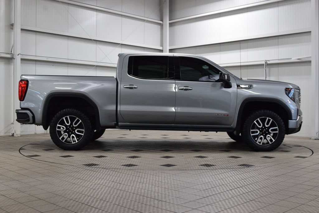 Used 2023 GMC Sierra 1500 AT4 w/ Technology Package AWD/4WD image 9