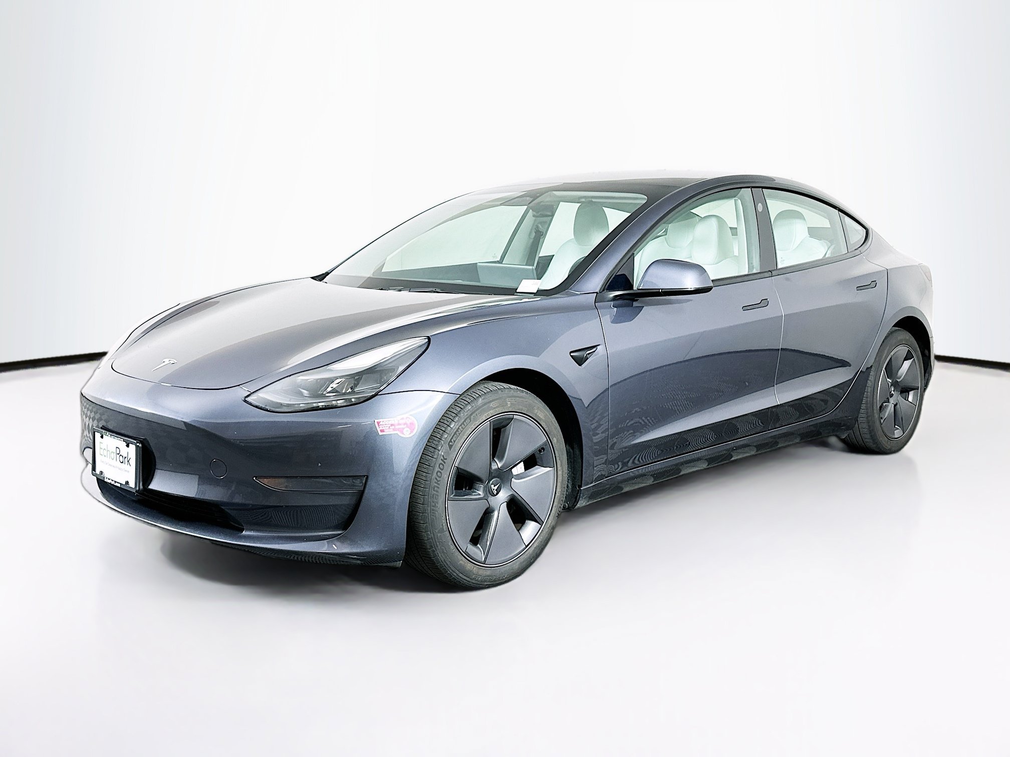 Used 2023 Tesla Model 3 Standard Range RWD image 3