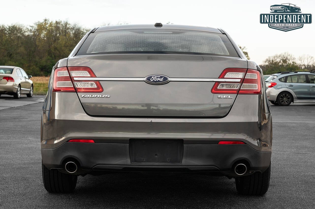 Used 2013 Ford Taurus SEL image 3