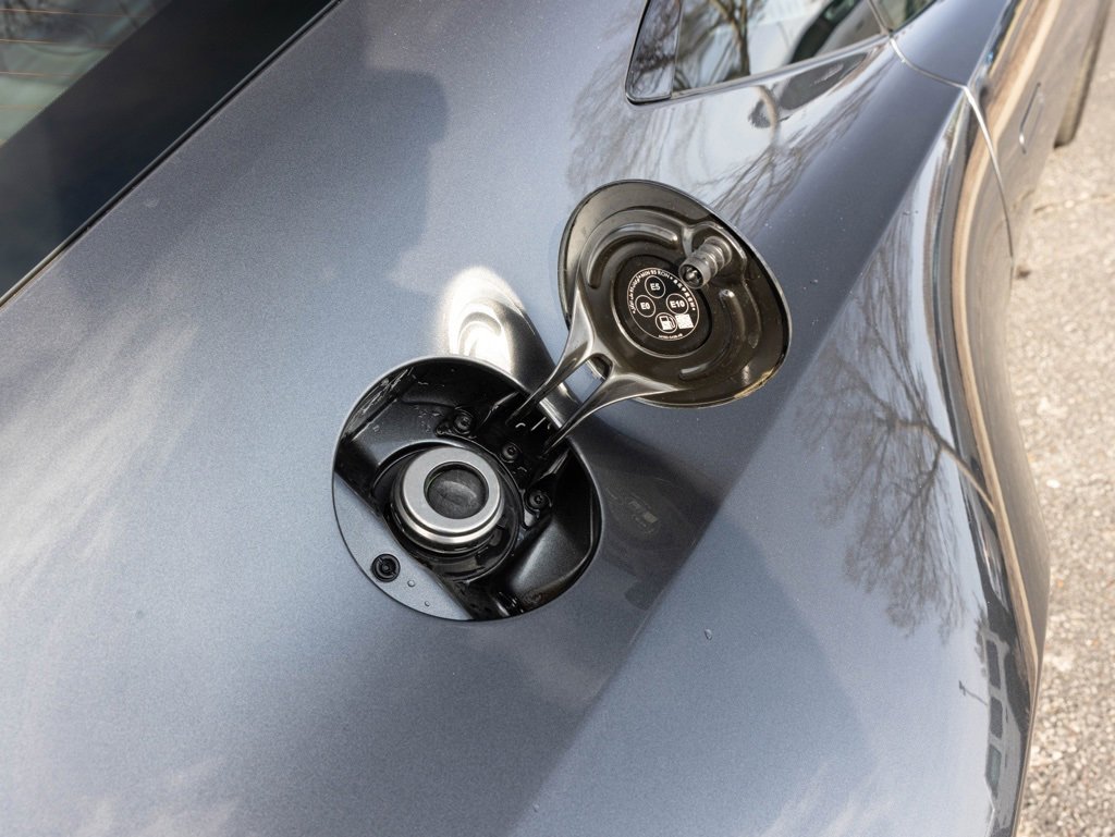 Used 2023 Aston Martin V8 Vantage Coupe image 52