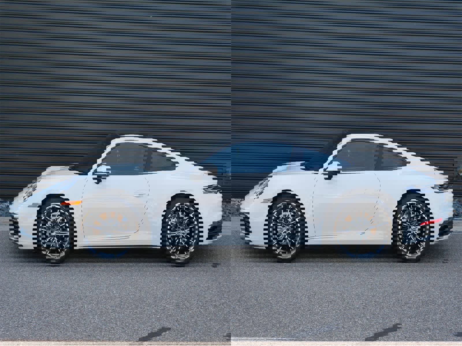 Used 2020 Porsche 911 Carrera S image 2