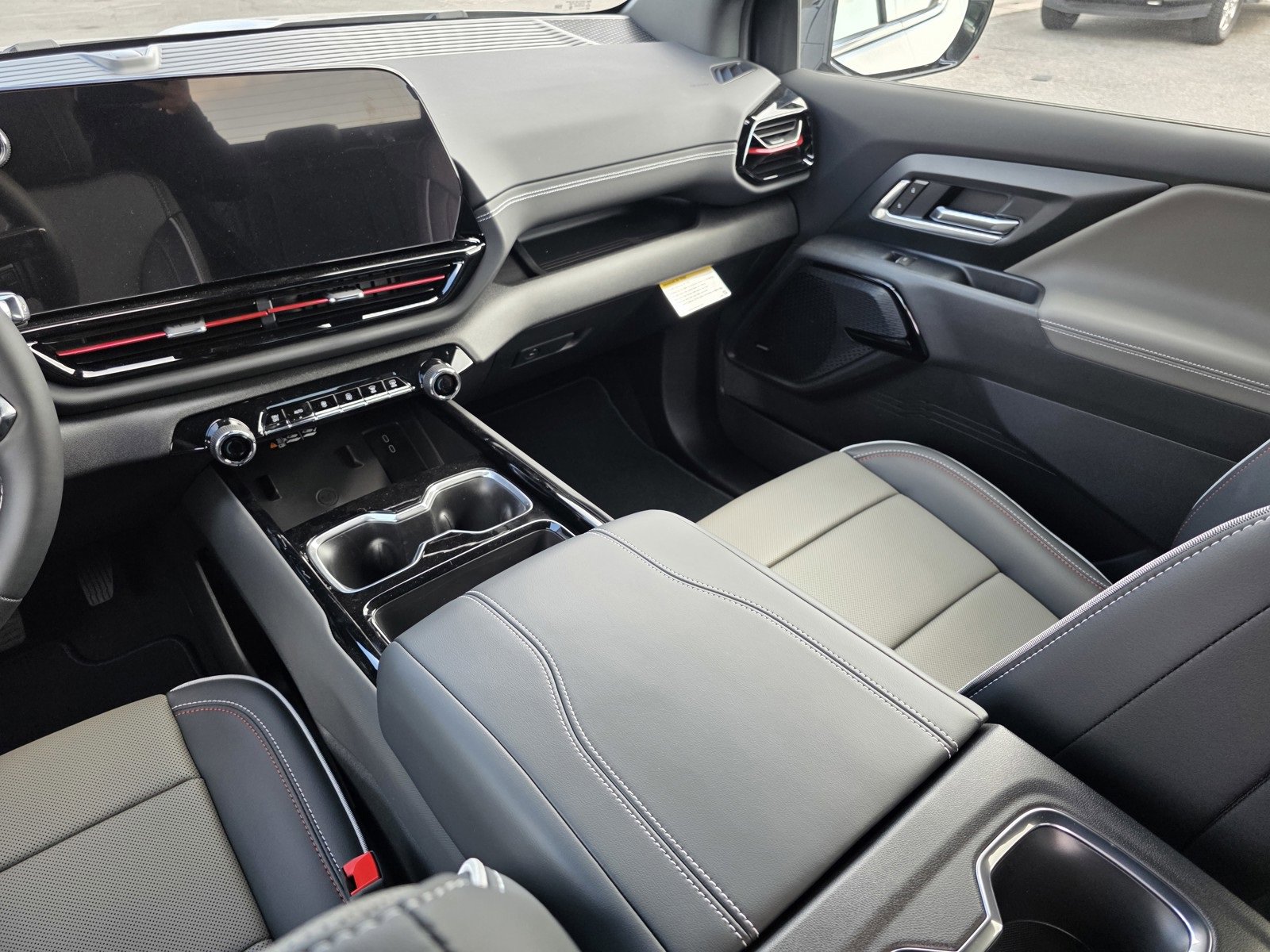 New 2026 Chevrolet Silverado EV Trail Boss w/ Premium Package image 20