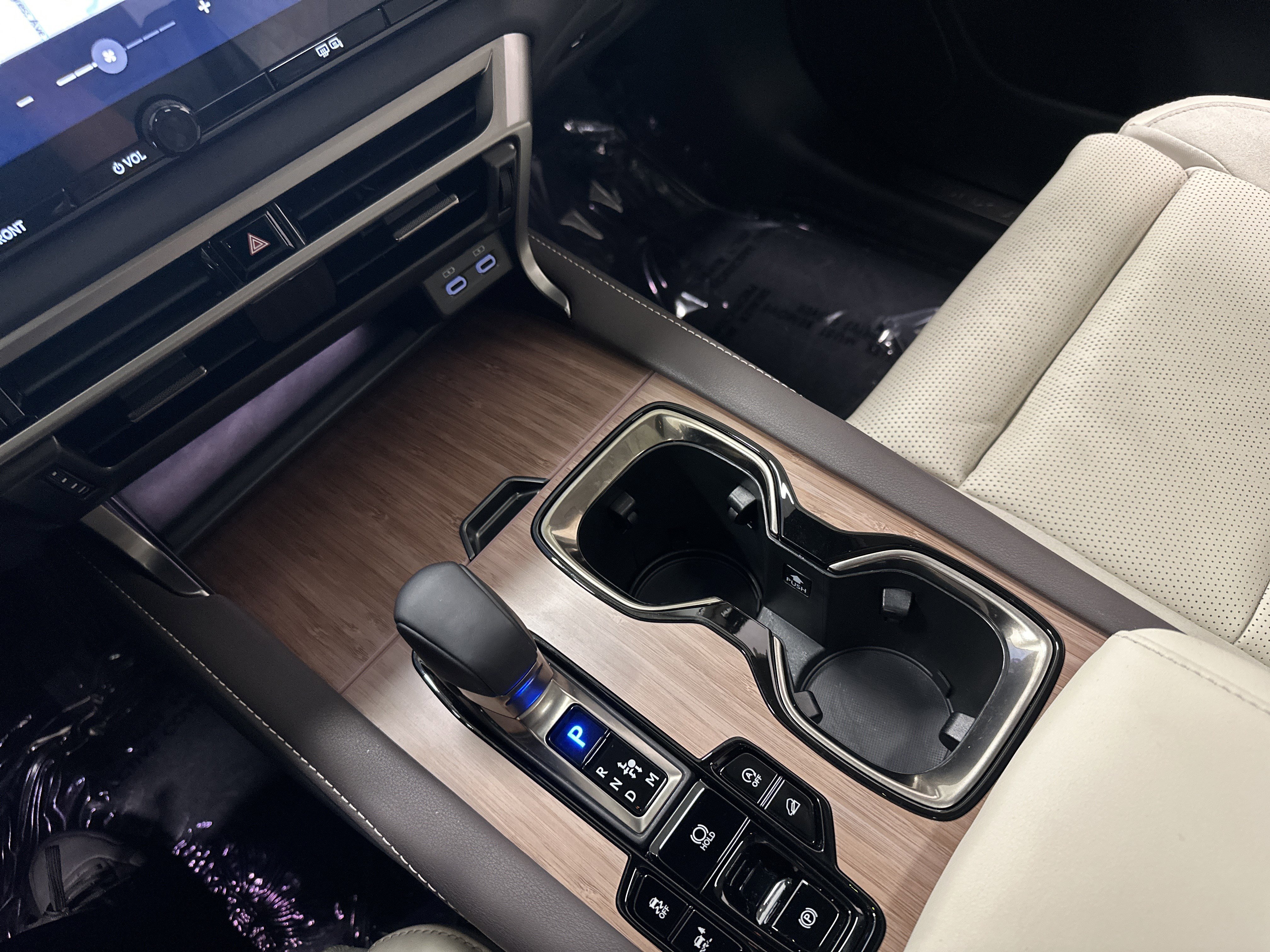 Certified 2025 Lexus RX 350 AWD w/ Convenience Package image 26