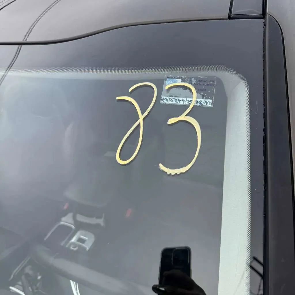 Used 2020 Kia Telluride SX w/ SX Prestige Package image 29