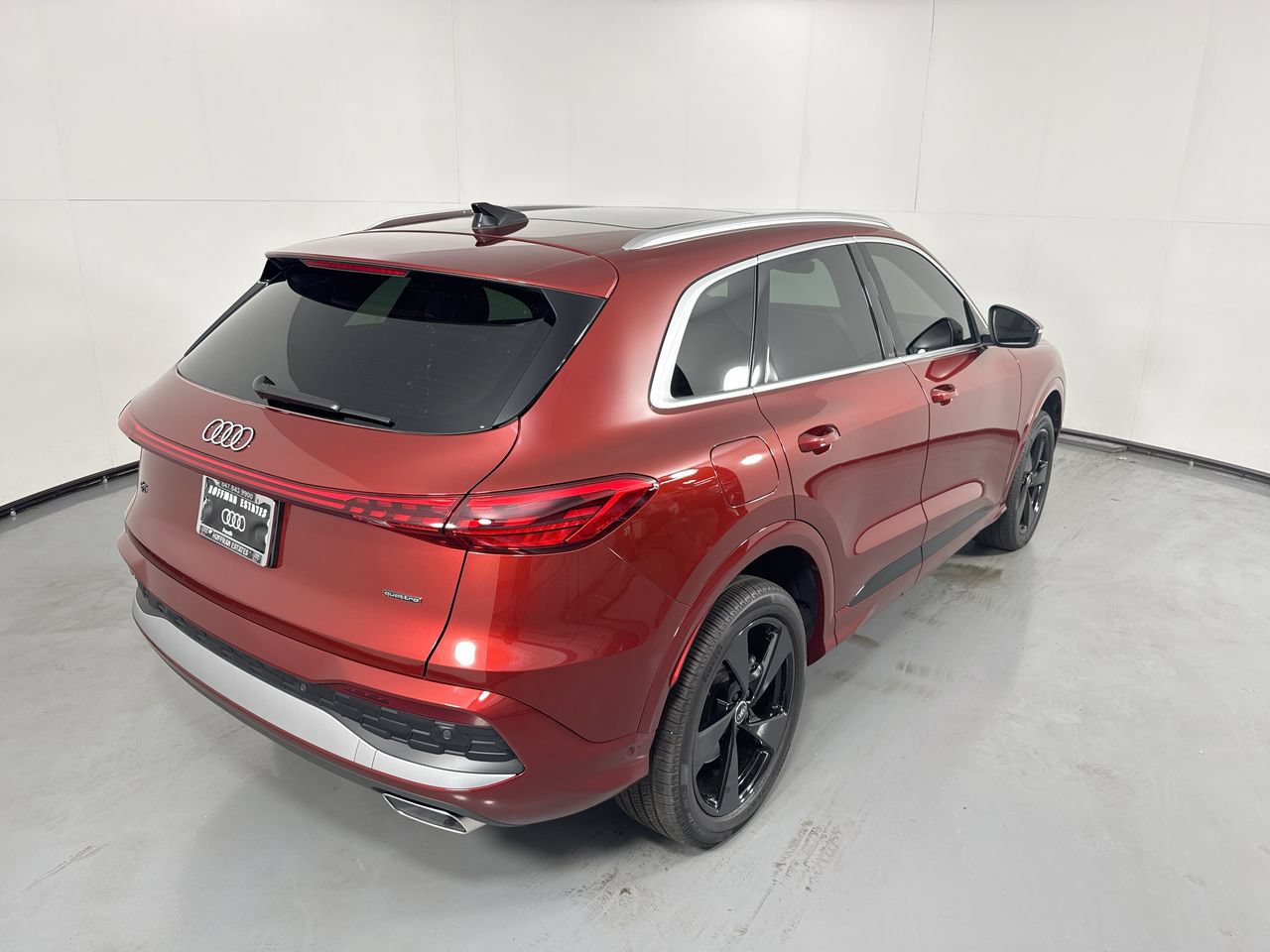 Used 2025 Audi Q5 Premium Plus w/ Premium Plus AWD/4WD image 37