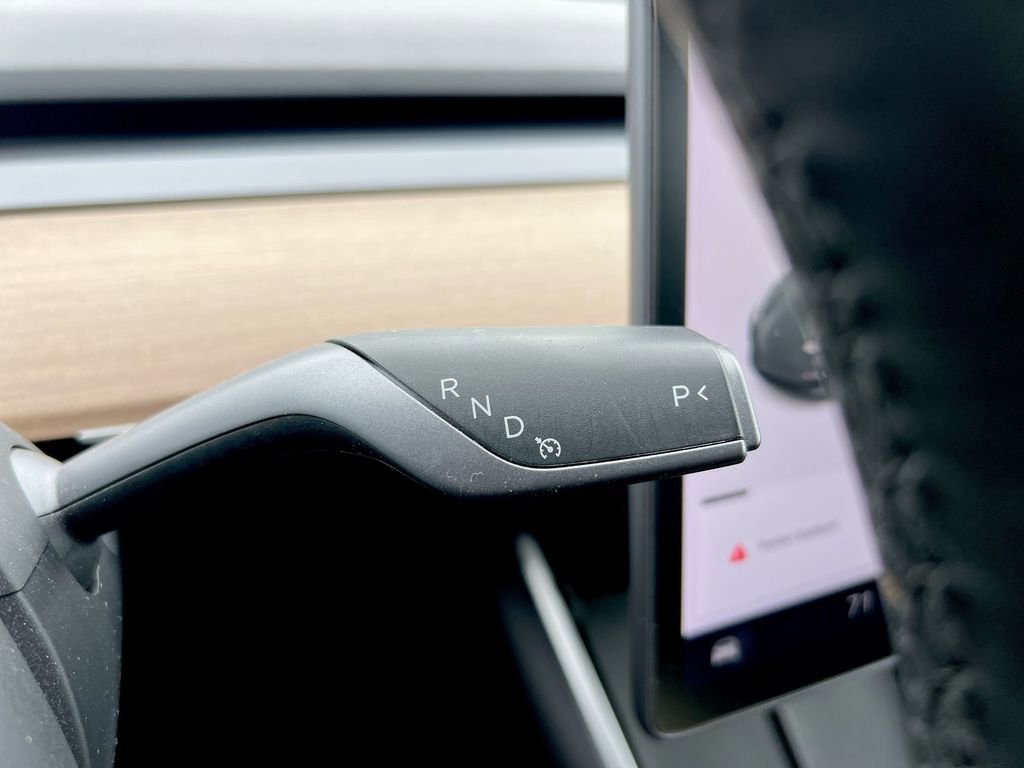 Used 2018 Tesla Model 3 image 14