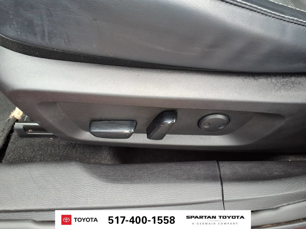 Used 2024 Mitsubishi Outlander SE FWD image 16