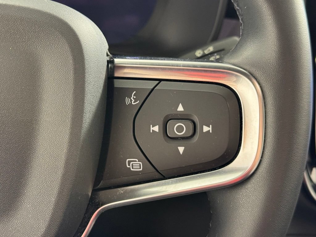Certified 2023 Volvo C40 Recharge Core w/ Protection Package Premier AWD/4WD image 26