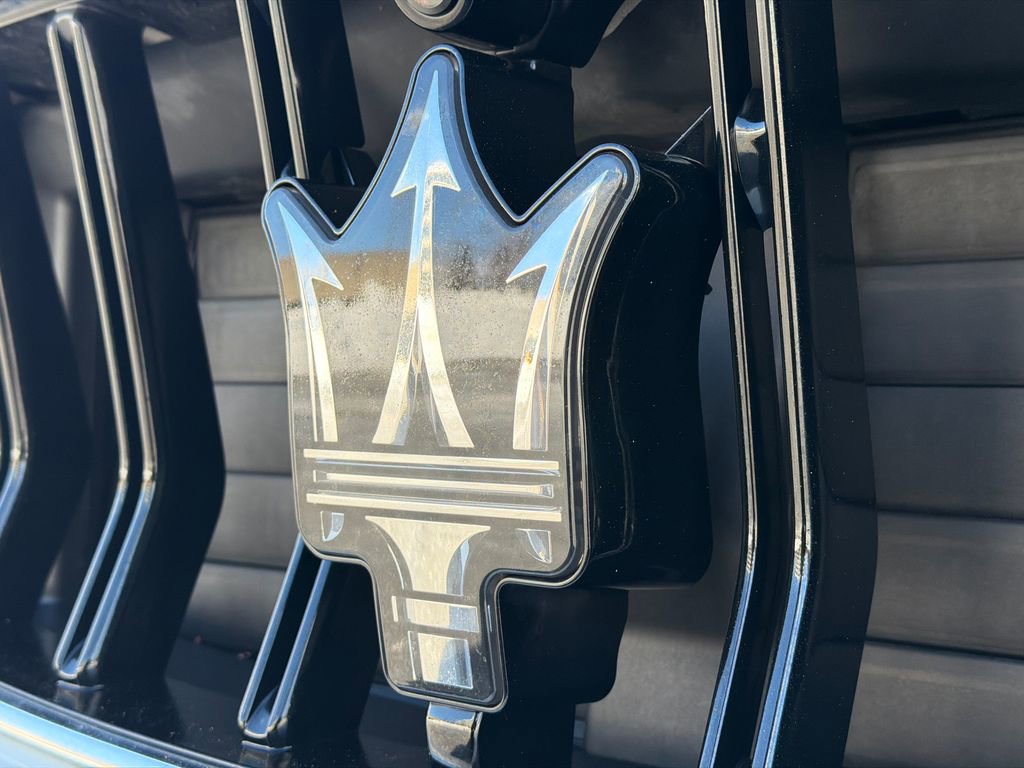 Used 2019 Maserati Levante GTS image 16