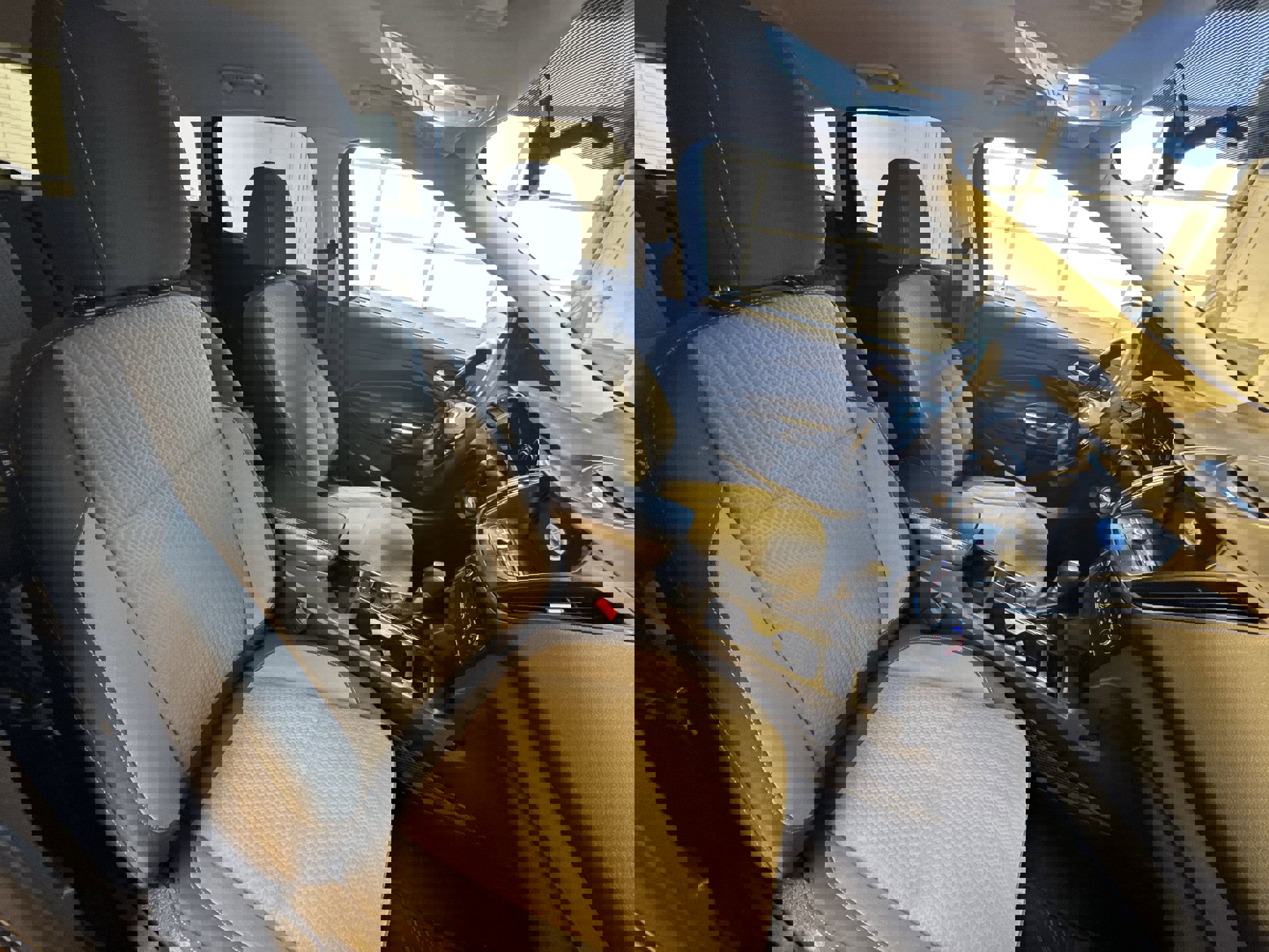 Used 2017 Ford Escape SE w/ Equipment Group 201A image 23