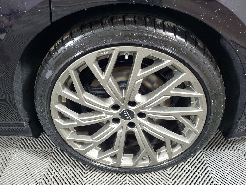 New 2026 Audi A8 L 3.0T image 11