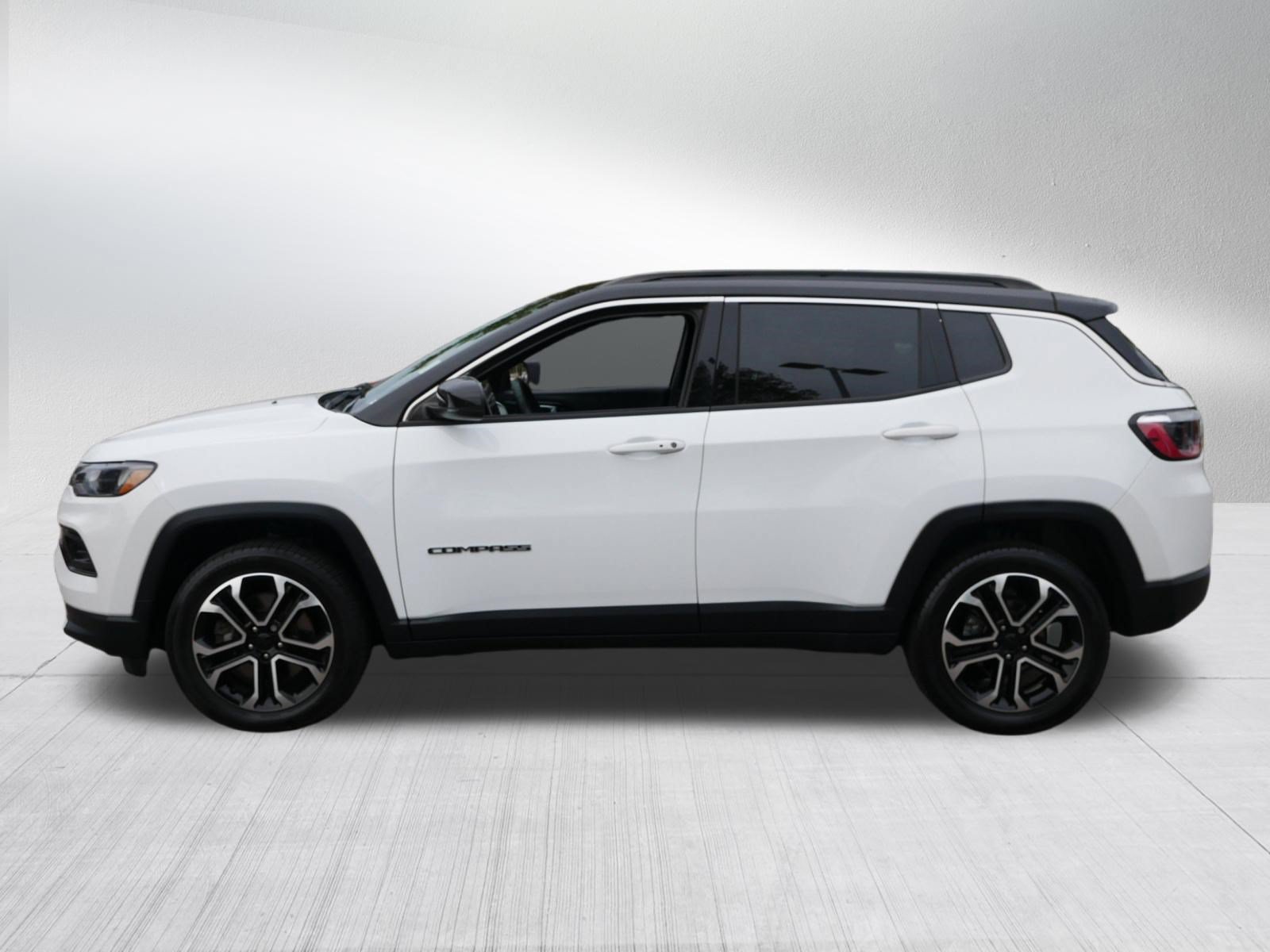 Used 2023 Jeep Compass Limited AWD/4WD image 4