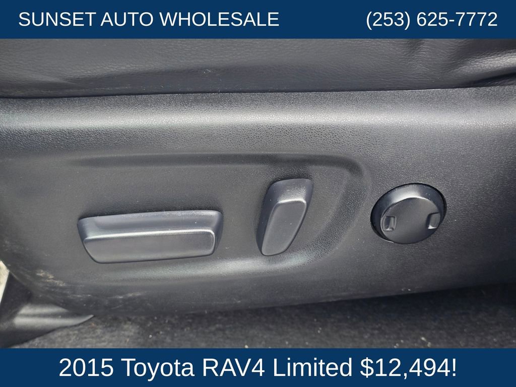 Used 2015 Toyota RAV4 Limited w/ Technology Package image 28