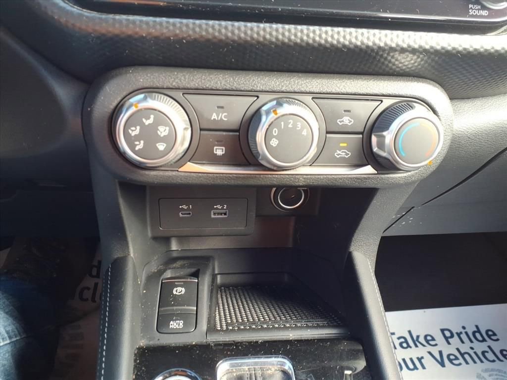 Used 2024 Nissan Kicks SV image 20