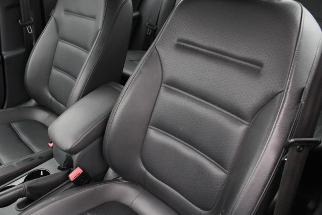 Used 2015 Volkswagen Jetta TDI SE FWD image 4